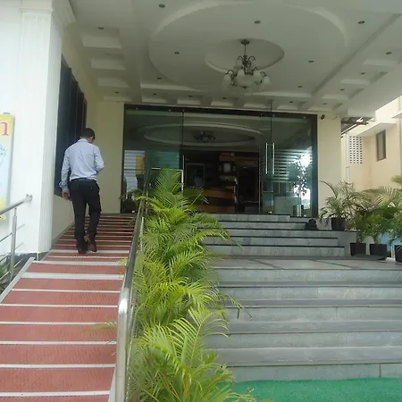 Hotel Abikrishna-2